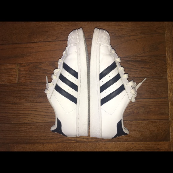 Adidas Originals Superstars - Picture 6 of 7